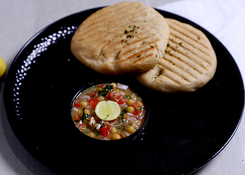 Aata-Kulcha-with-Matar